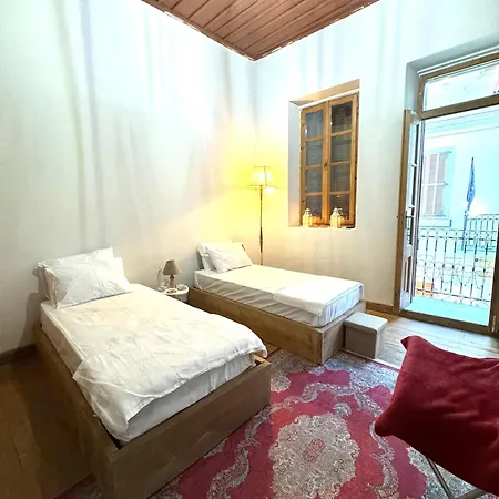 Buddha House And Cocktail Bar Hotel Vlore