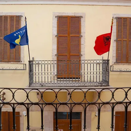 Hotel Buddha House And Cocktail Bar Vlorë