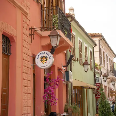 Hotel Buddha House And Cocktail Bar Vlorë